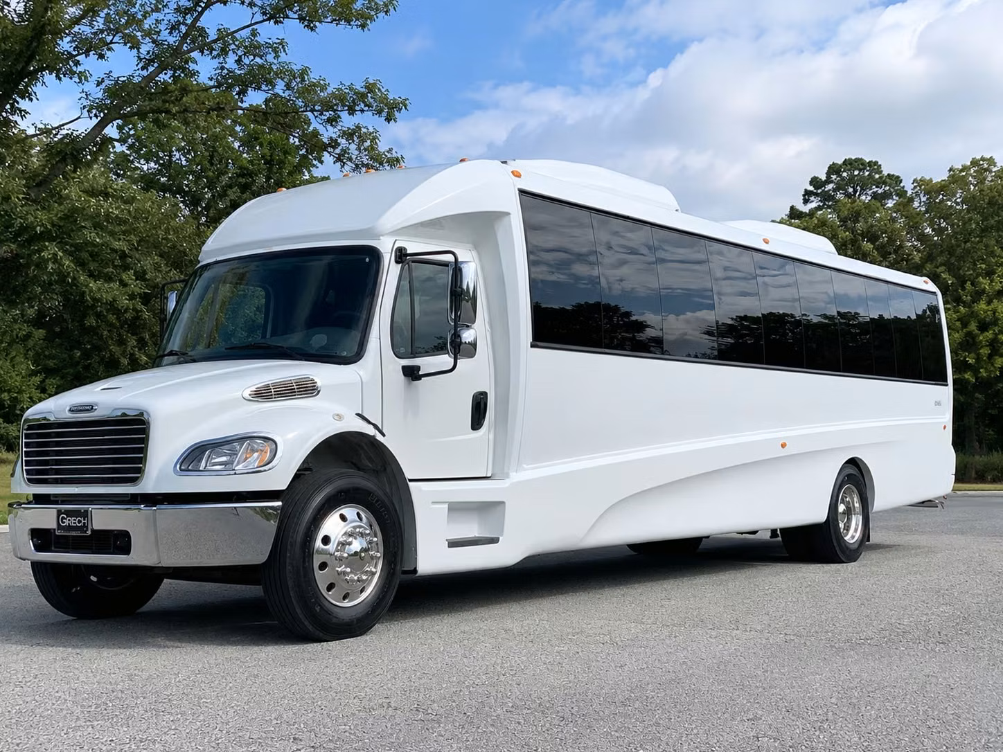 baytown prom party bus rentals that keep the night rolling from pickup to last drop off