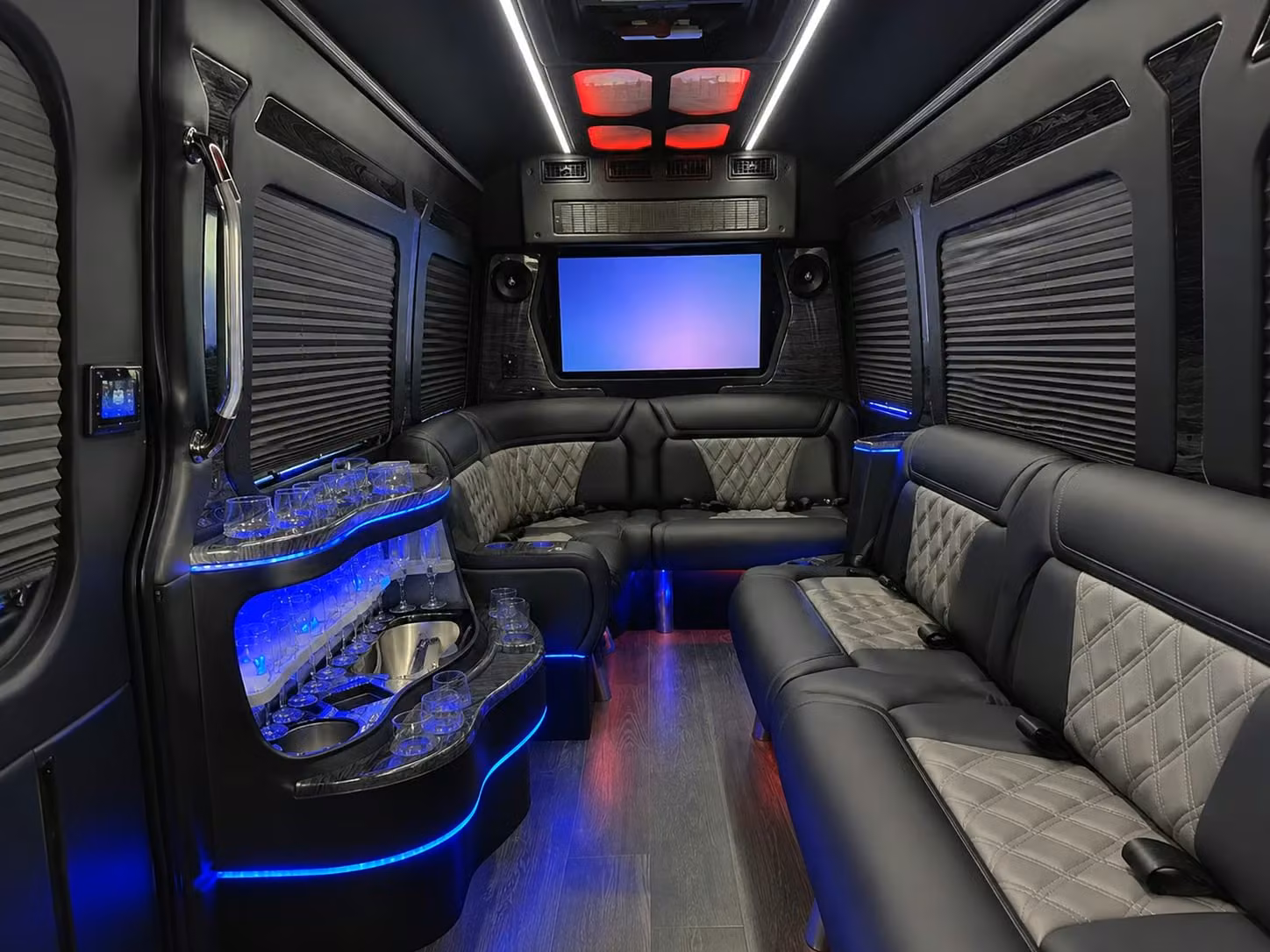 bus rentals for baytown proms homecomings